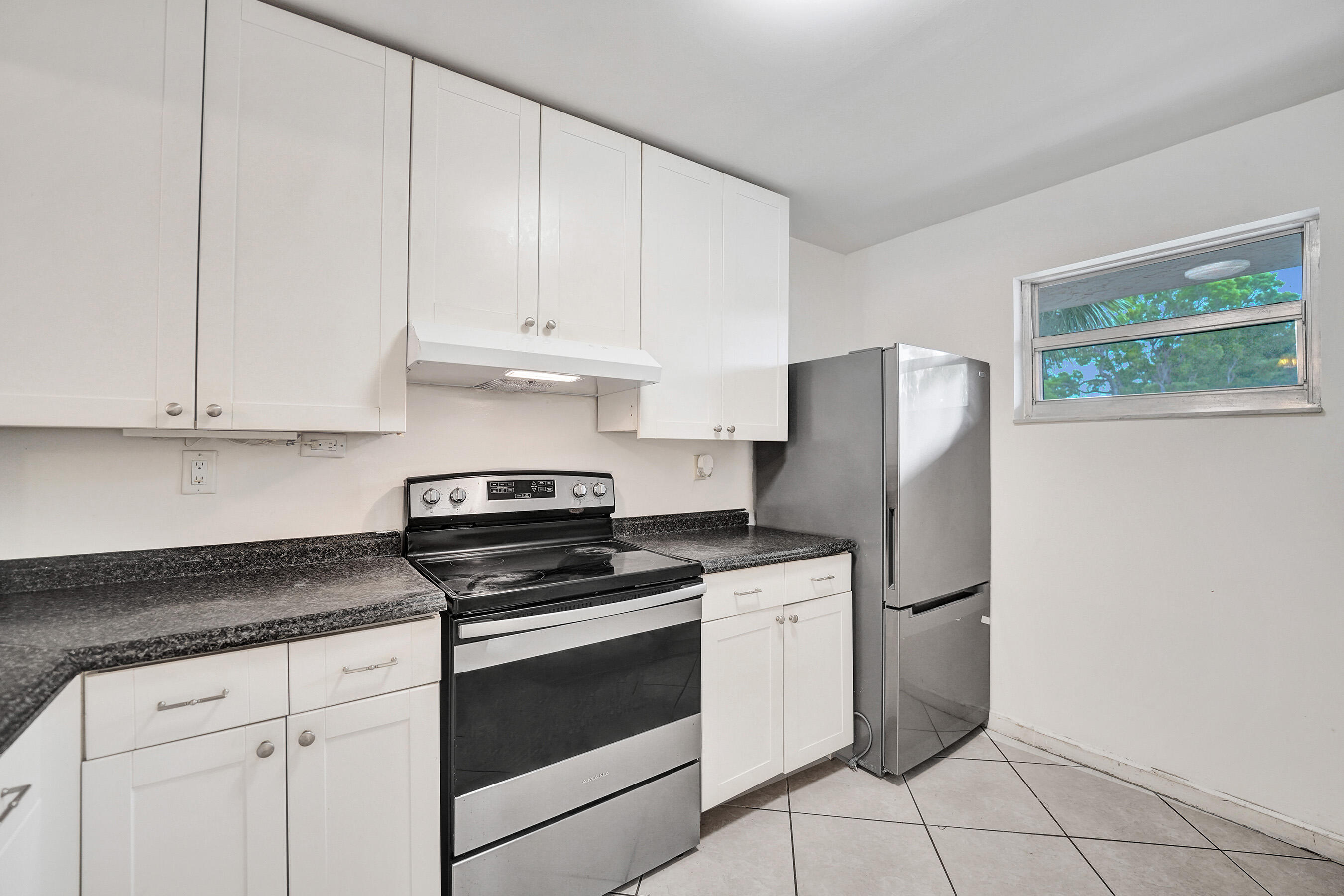 SHERWOOD SQUARE CONDOMINIUM - Residential