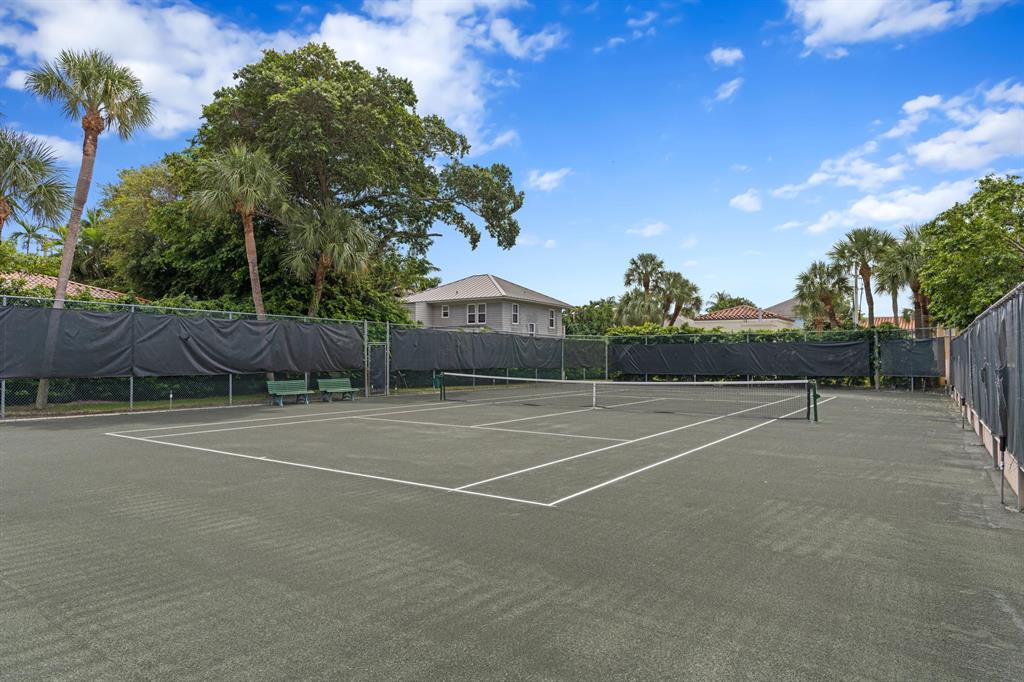 VILLA PLATI TOWNHOMES - Residential