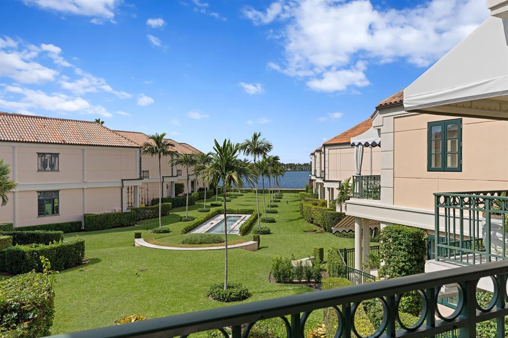 VILLA PLATI TOWNHOMES - Residential