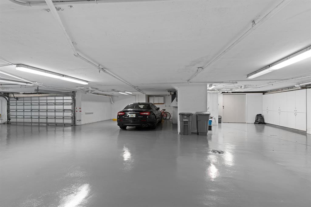 VILLA PLATI TOWNHOMES - Residential