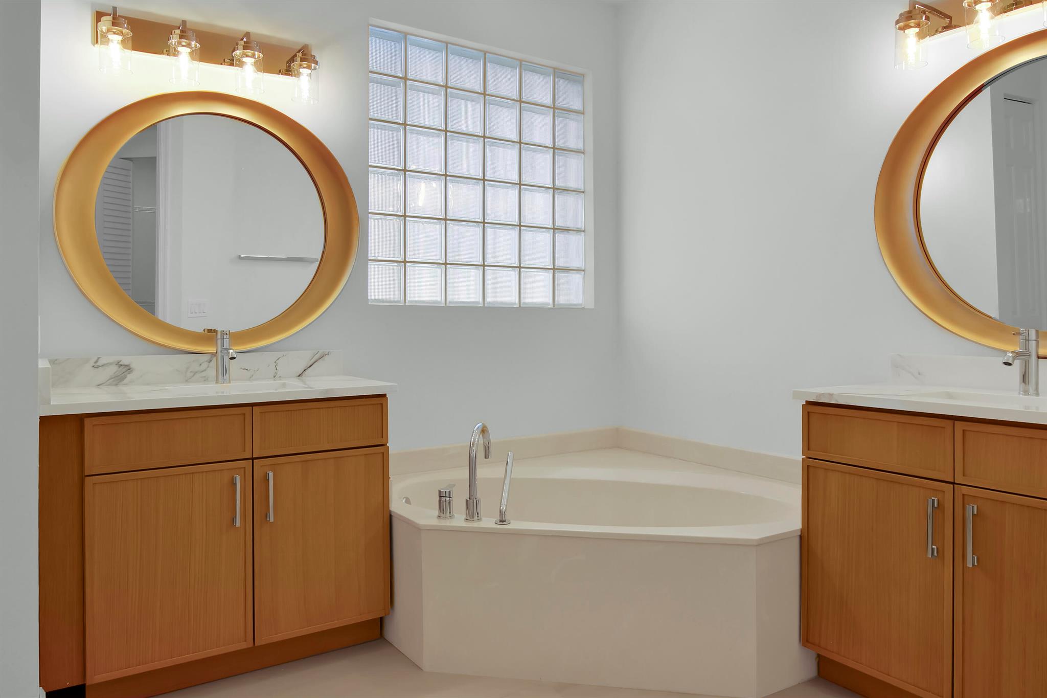 Ponte Vecchio - Residential