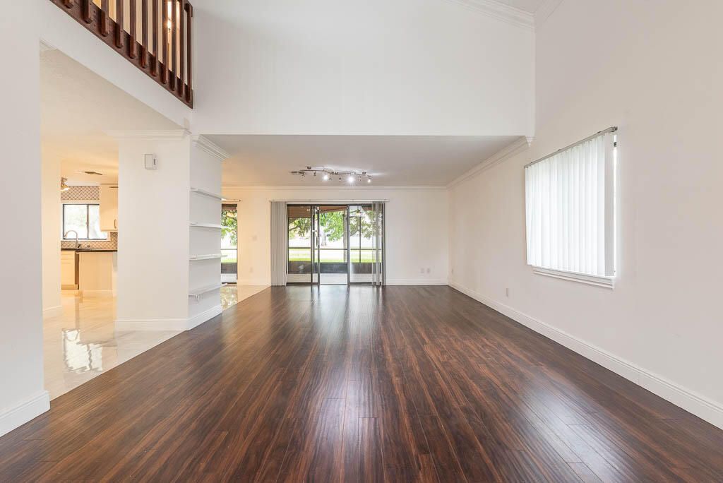 Photo of 5 Dalton Place, Boynton Beach, FL 33426 (MLS # R10946096)