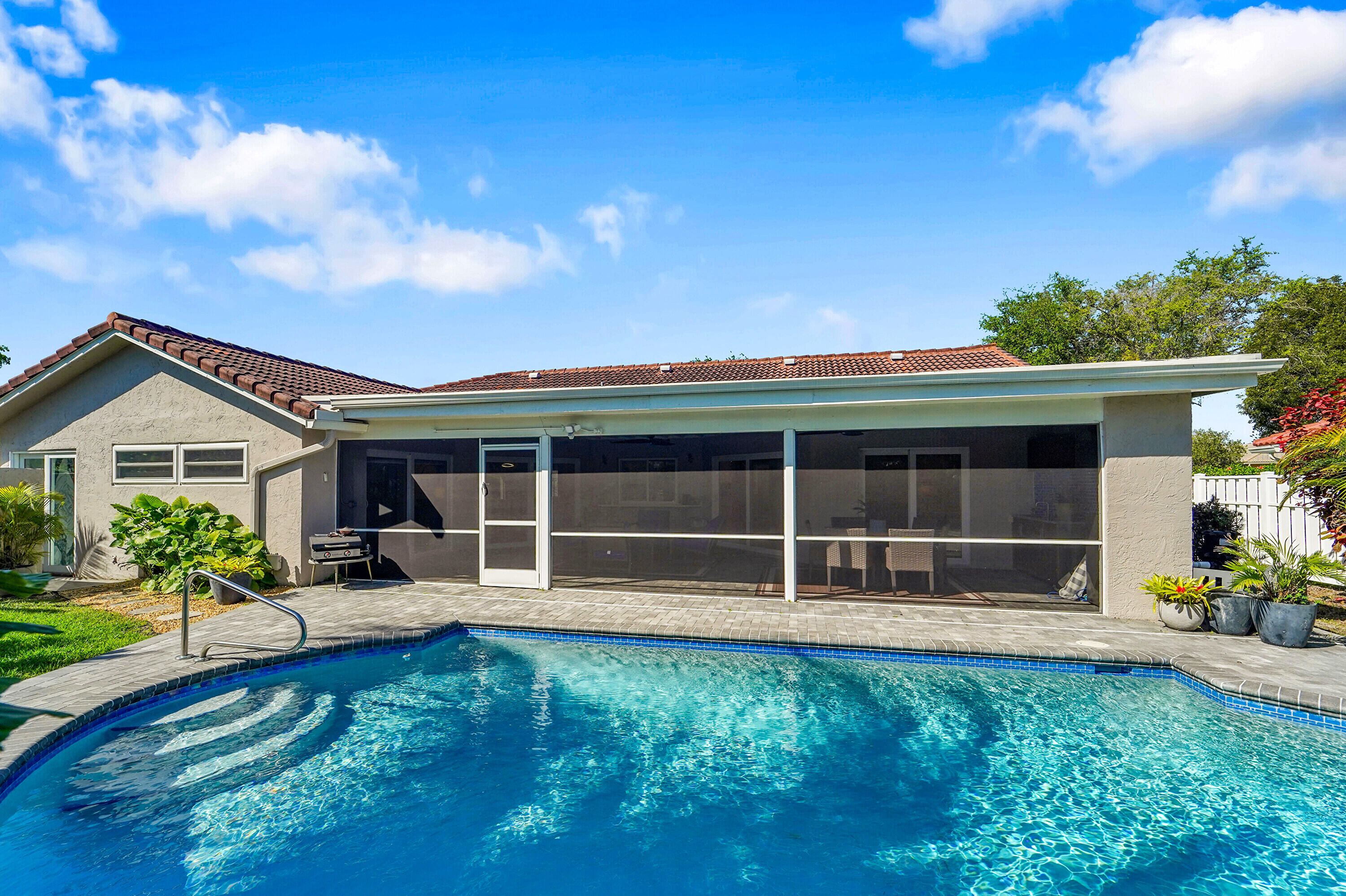 CYPRESS RUN - Residential