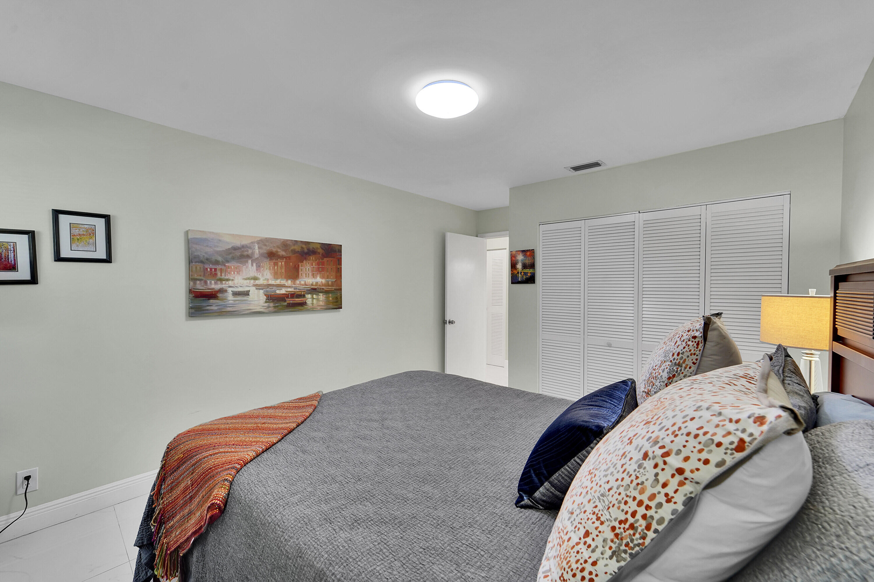 CYPRESS RUN - Residential