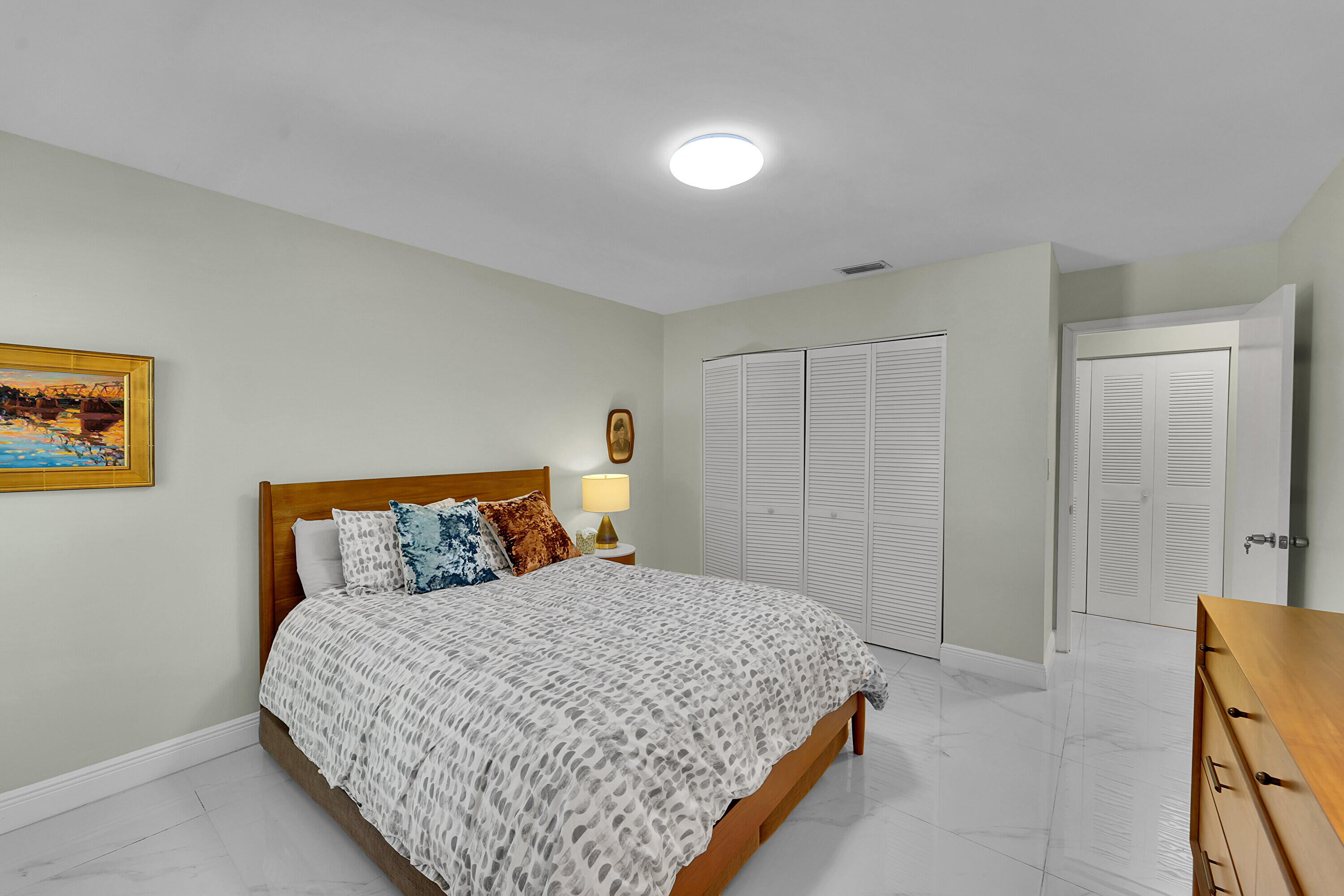 CYPRESS RUN - Residential