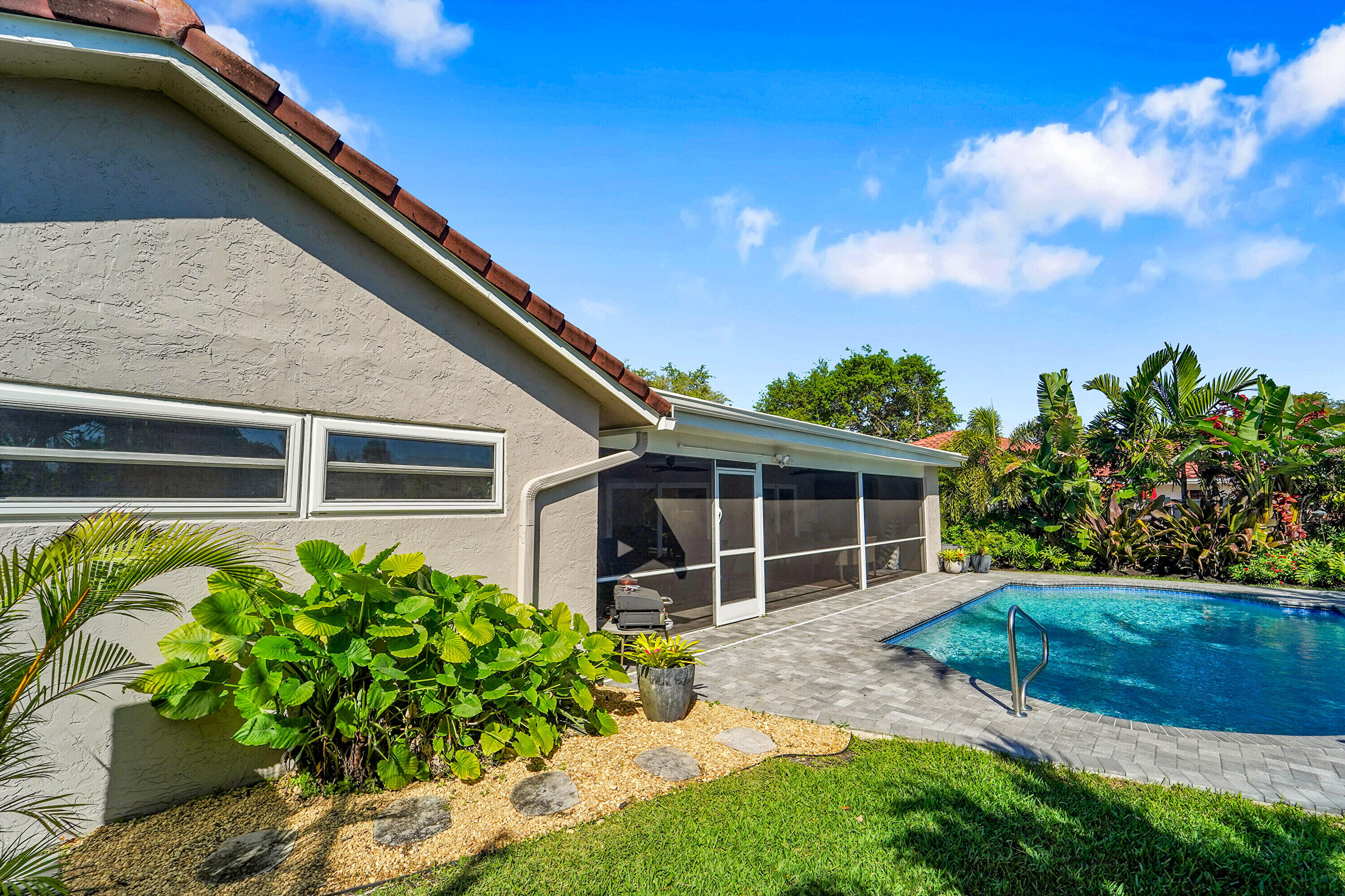 CYPRESS RUN - Residential