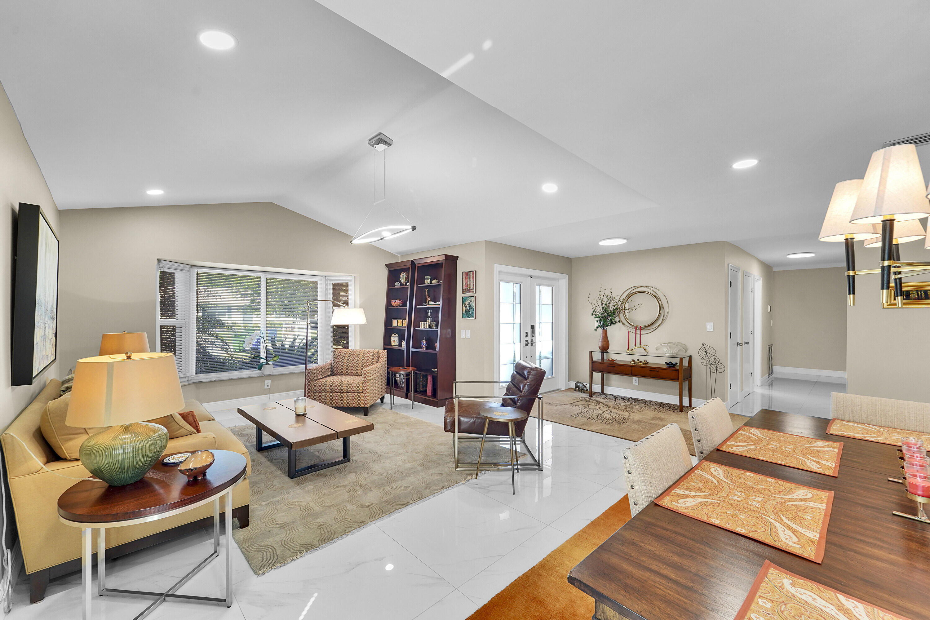 CYPRESS RUN - Residential