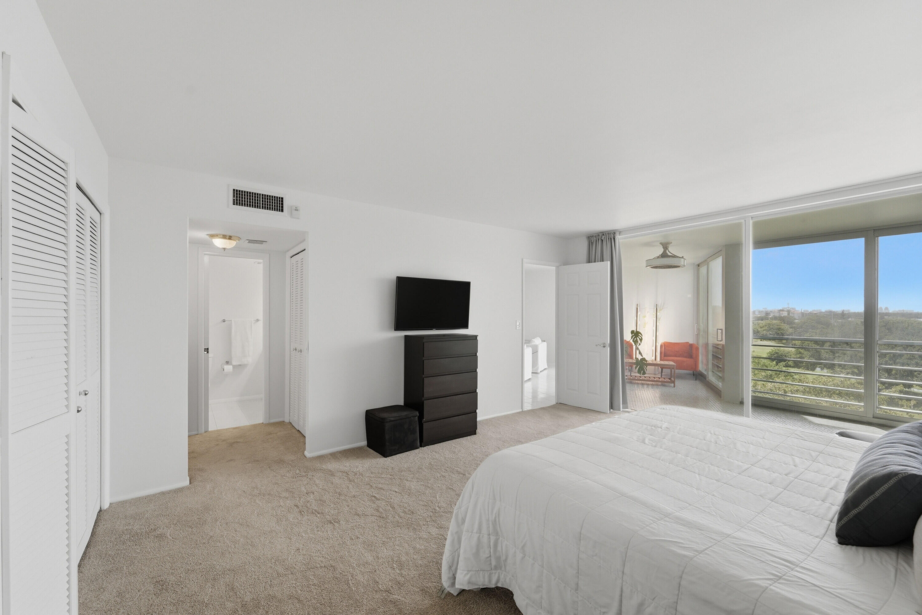 NO 22 PALM-AIRE COUNTRY CLUB - Residential