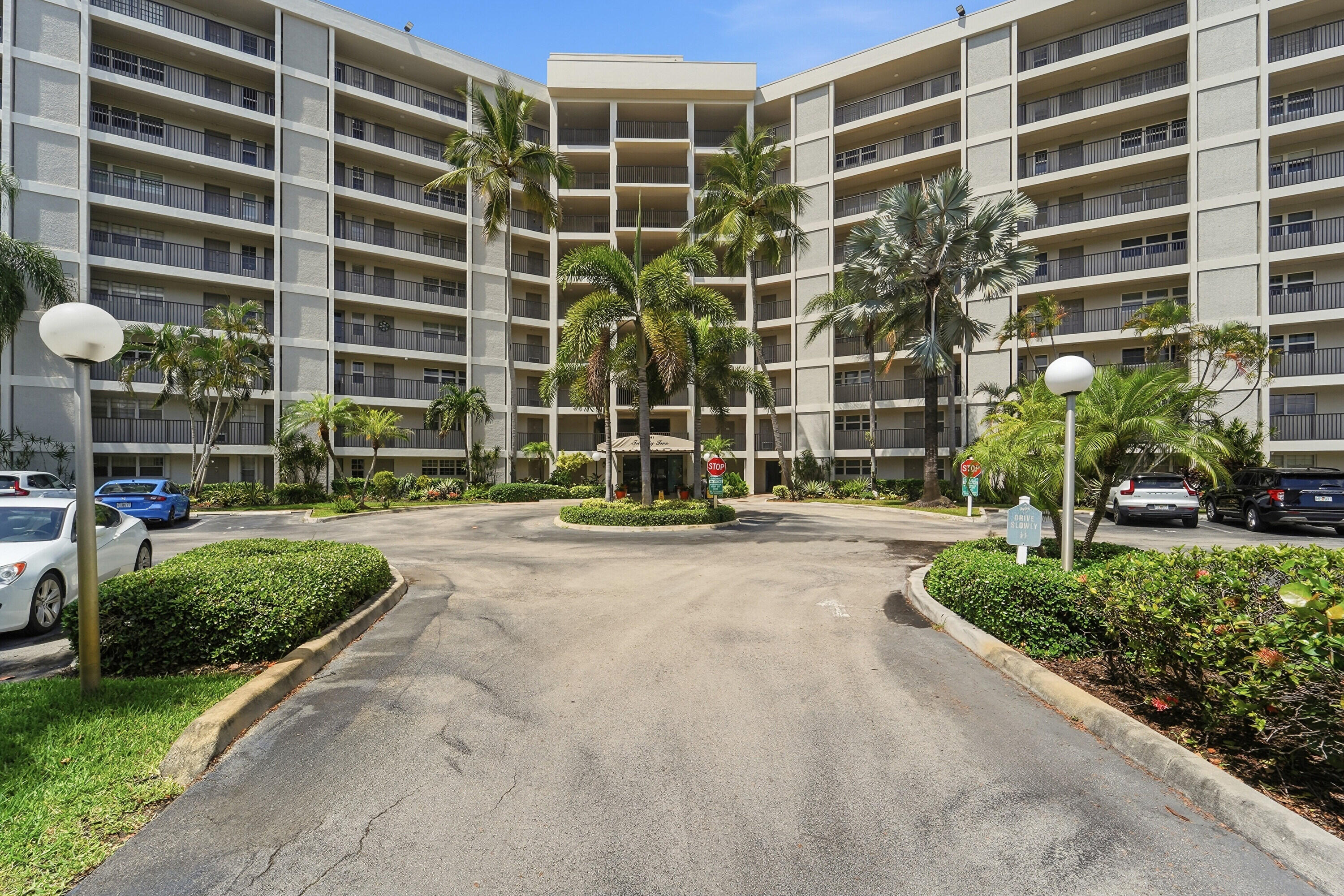 NO 22 PALM-AIRE COUNTRY CLUB - Residential