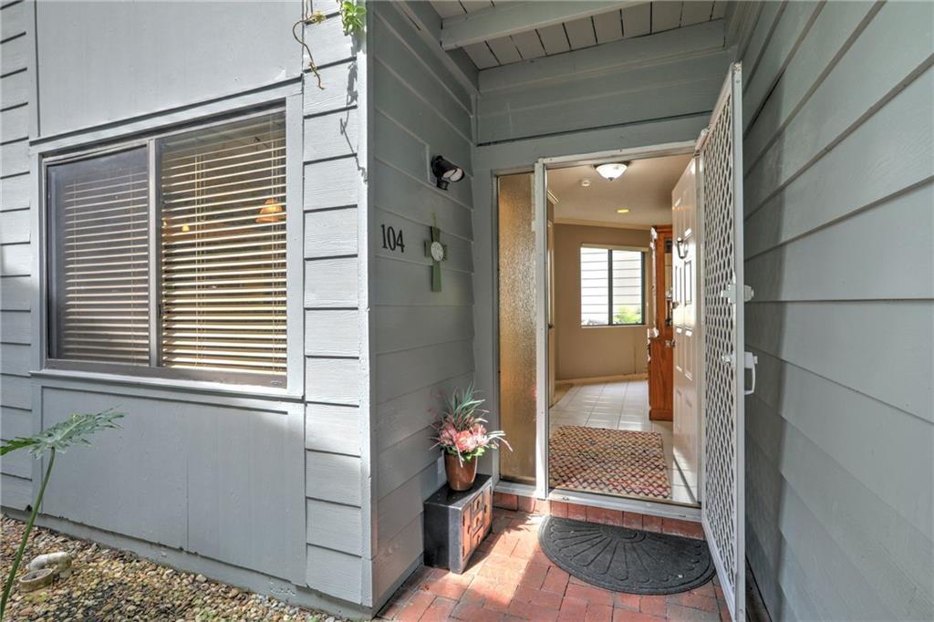 PINE CREEK CONDO IV - Residential