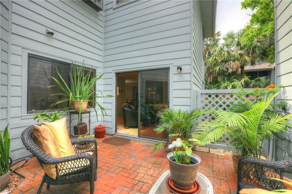 PINE CREEK CONDO IV - Residential