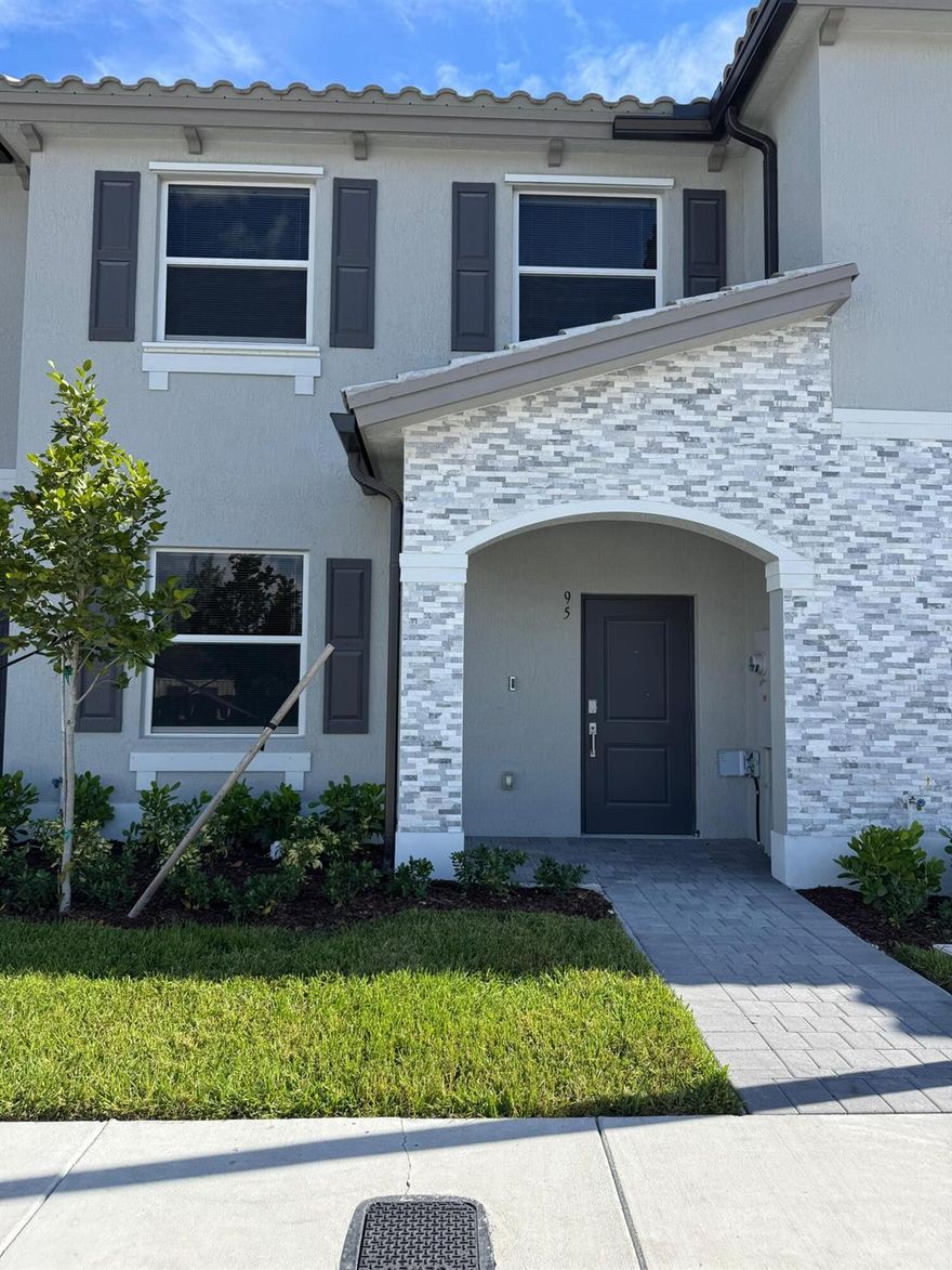 Brand new 3 bed / 2.5 bath townhouse for rent in Homestead! Be the first to live in this beautiful home featuring an open-concept layout, large kitchen island, walk-in closet, private patio, and 2 assigned parking spaces. Convenient location near Turnpike, US1, and just 30 minutes to the Keys. And a 30 minutes to the MIA. Across from brand new Publix, Homestead High School, and a park.