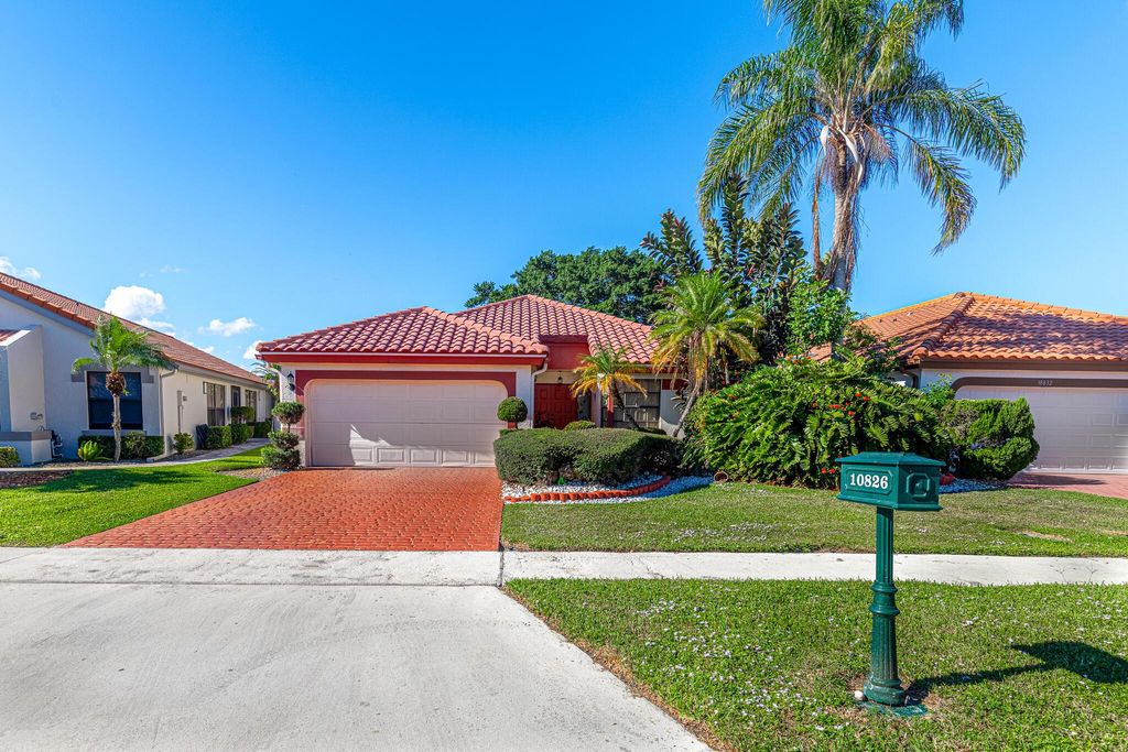 Photo of 10826 White Aspen Lane, Boca Raton, FL 33428 (MLS # R11143068)