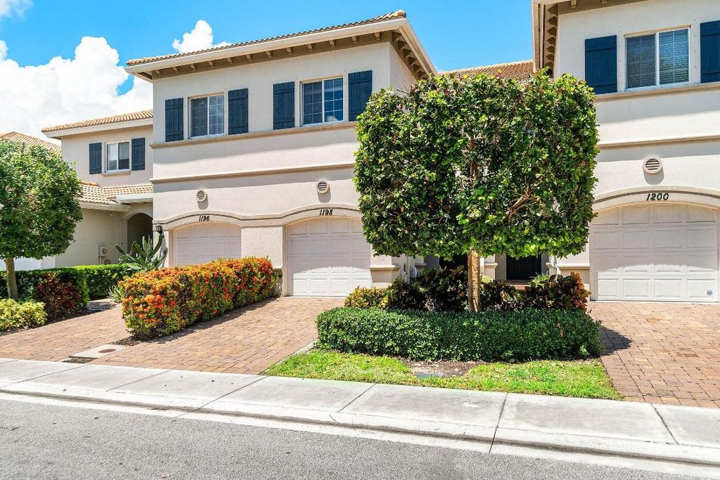 Photo of 1198 Paisley Court, Lake Worth Beach, FL 33461 (MLS # R11154334)
