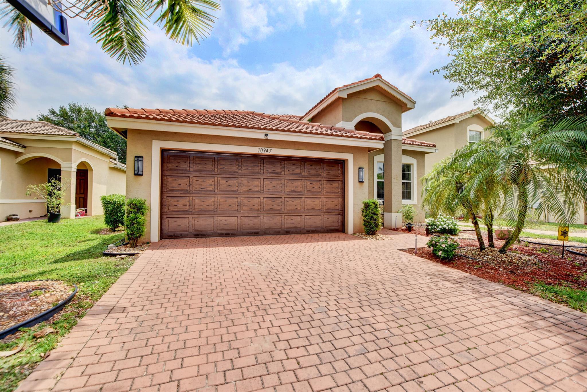 Single family home in the highly coveted community GreyStone @ Boynton Beach. This property is in great condition and has an upgraded granite kitchen, wood cabinets and stainless steel appliances. Beautiful over-sized backyard with room for lots of activities. Your new home is secured by a guarded entrance. Community pool and clubhouse which includes access to a fully equipped gym, swimming pool, kids pool, kids tot lot, basketball court, a tennis court, a volleyball court and a soccer field. Excellent schools and close to everything South Florida has to offer. Easy access to both I-95 and the Turnpike.