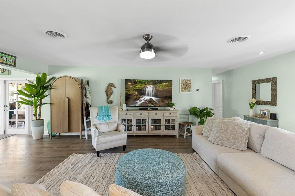 PLANTATION ISLES SEC TWO - Residential