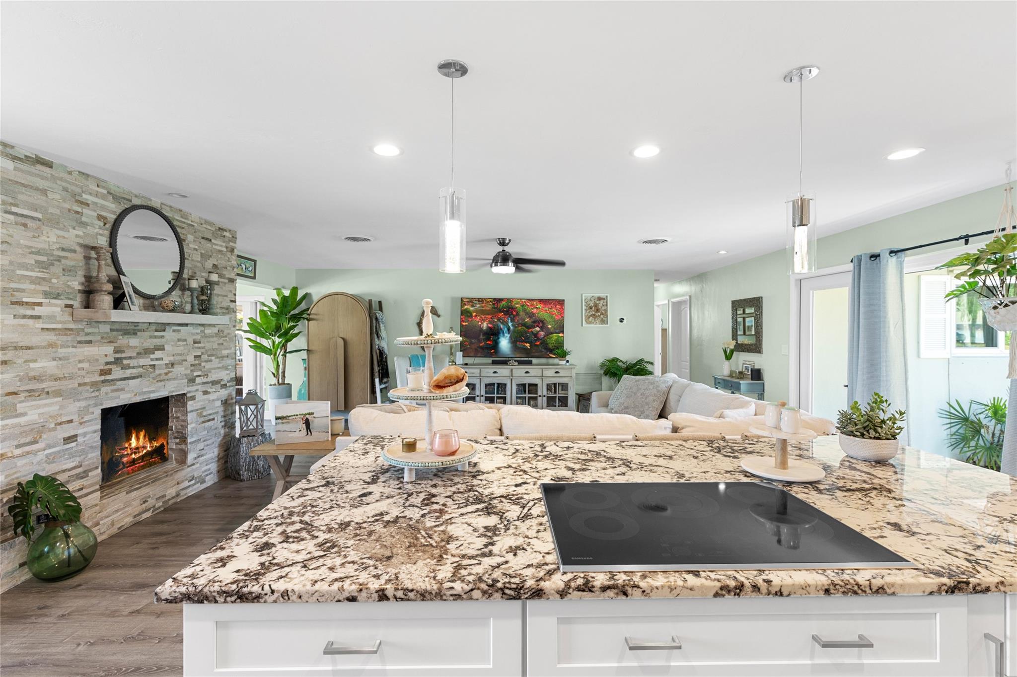 PLANTATION ISLES SEC TWO - Residential