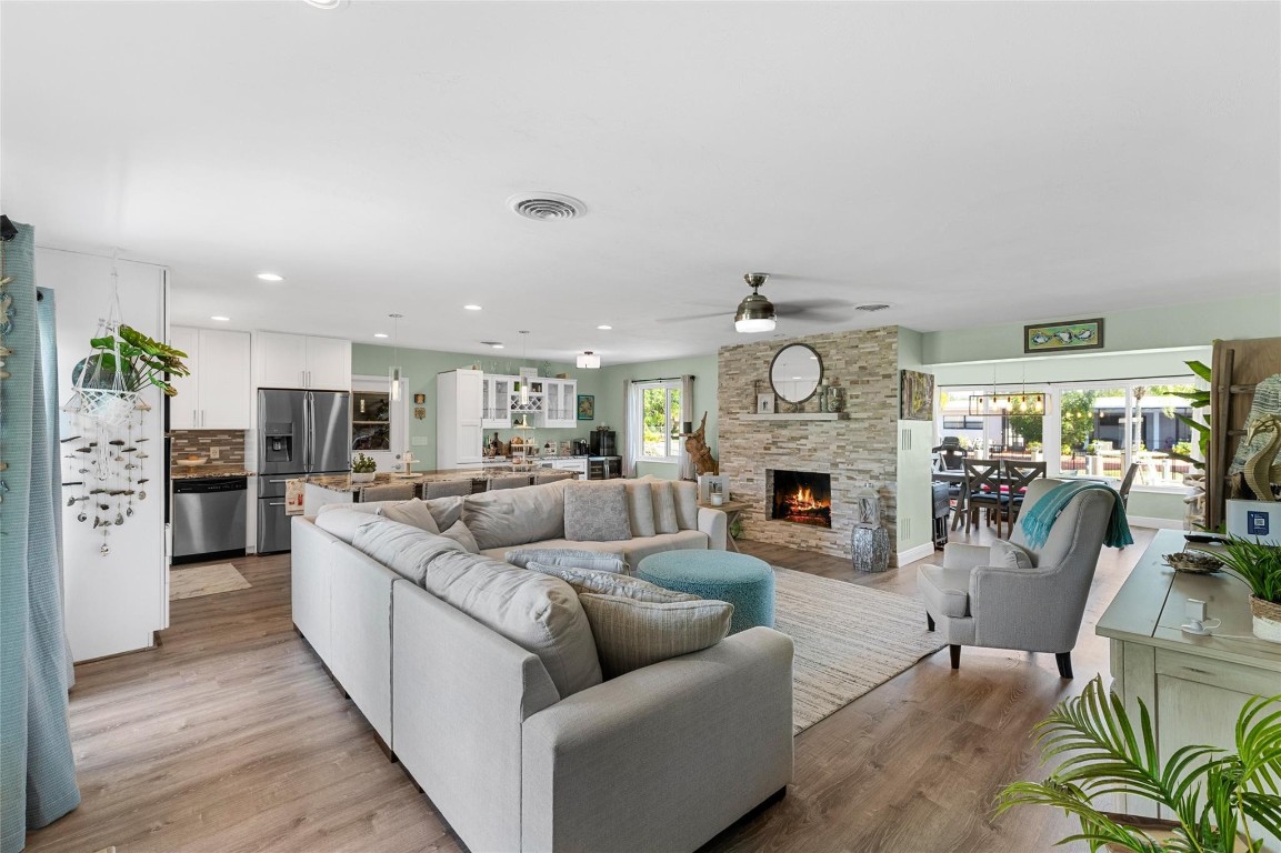 PLANTATION ISLES SEC TWO - Residential