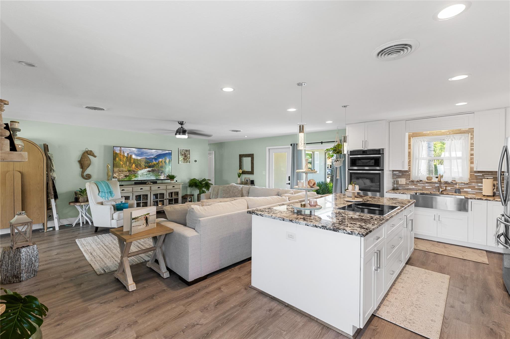 PLANTATION ISLES SEC TWO - Residential