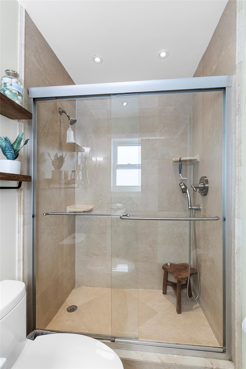 PLANTATION ISLES SEC TWO - Residential