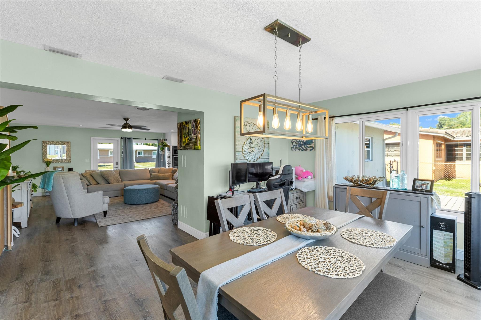 PLANTATION ISLES SEC TWO - Residential