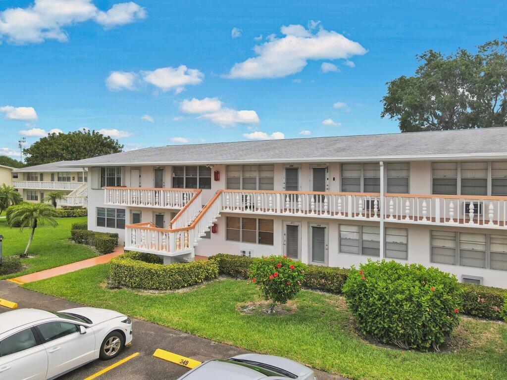 CAMDEN CONDOS - Residential