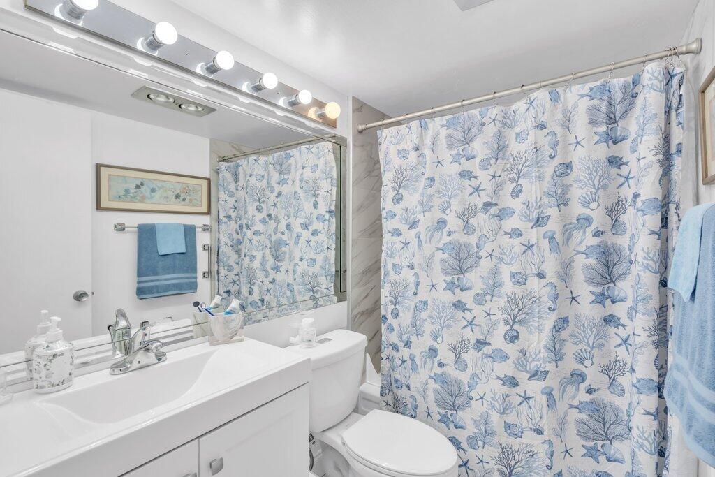 CAMDEN CONDOS - Residential