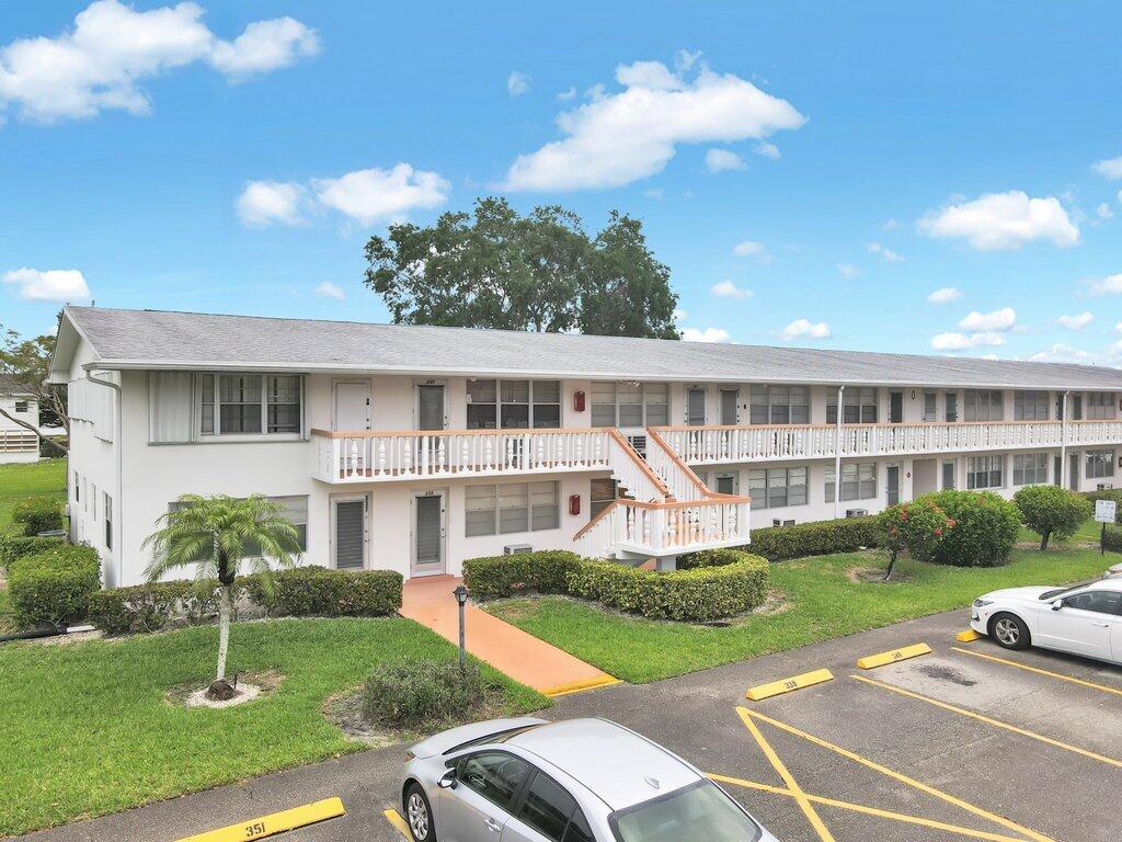 CAMDEN CONDOS - Residential