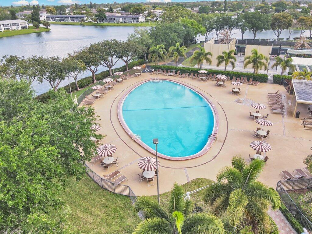 CAMDEN CONDOS - Residential