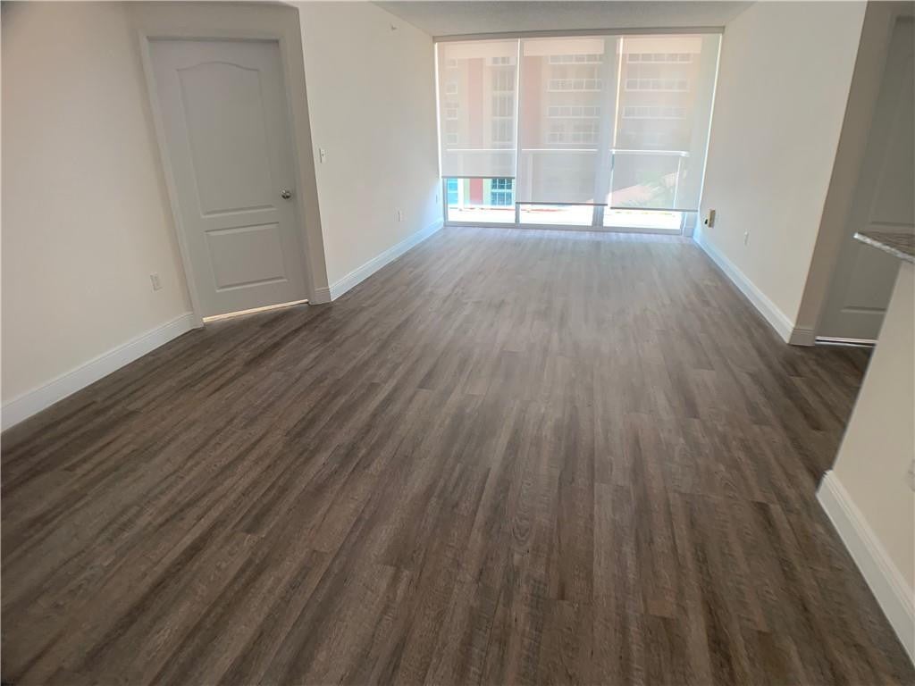 16900 N Bay Road 3-804
