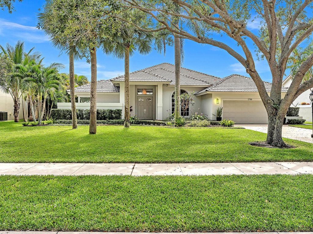Photo of 2788 Hampton Circle W, Delray Beach, FL 33445 (MLS # R11124210)