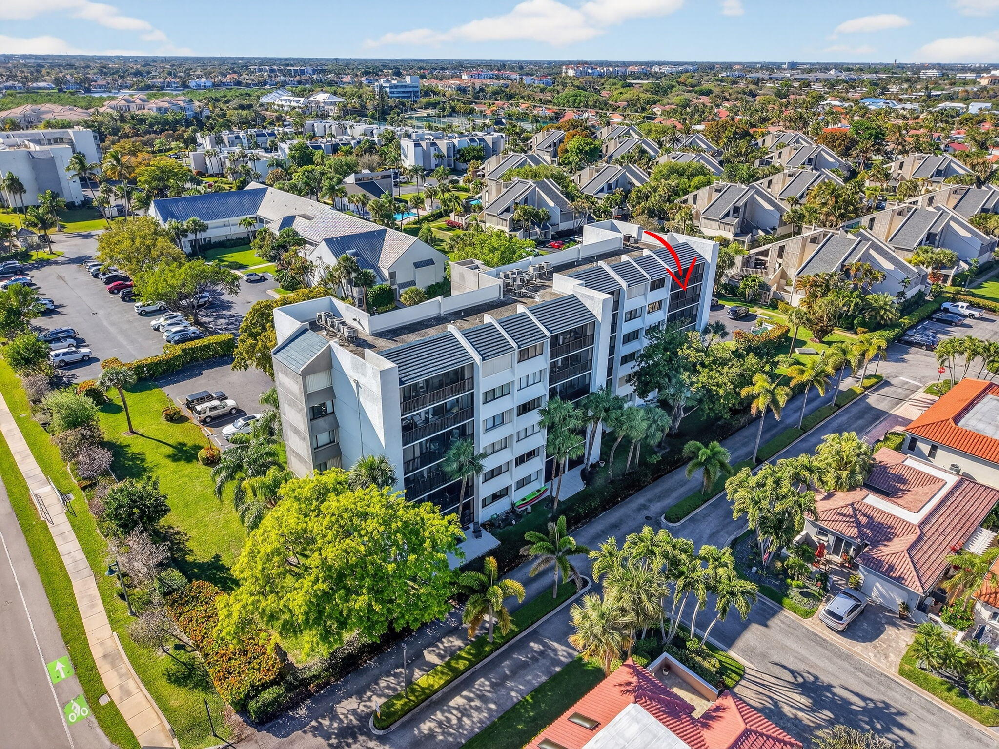 JUPITER OCEAN AND RACQUET CLUB - Residential