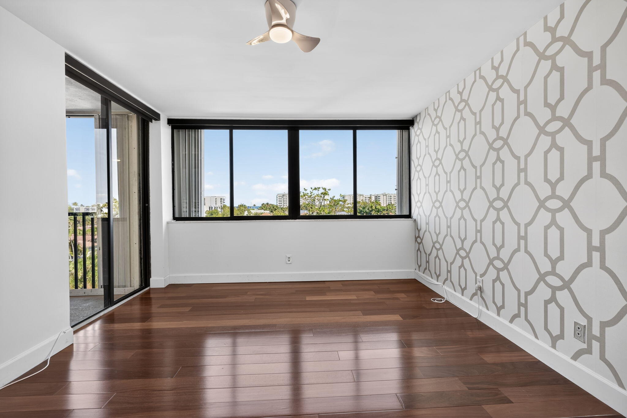 JUPITER OCEAN AND RACQUET CLUB - Residential