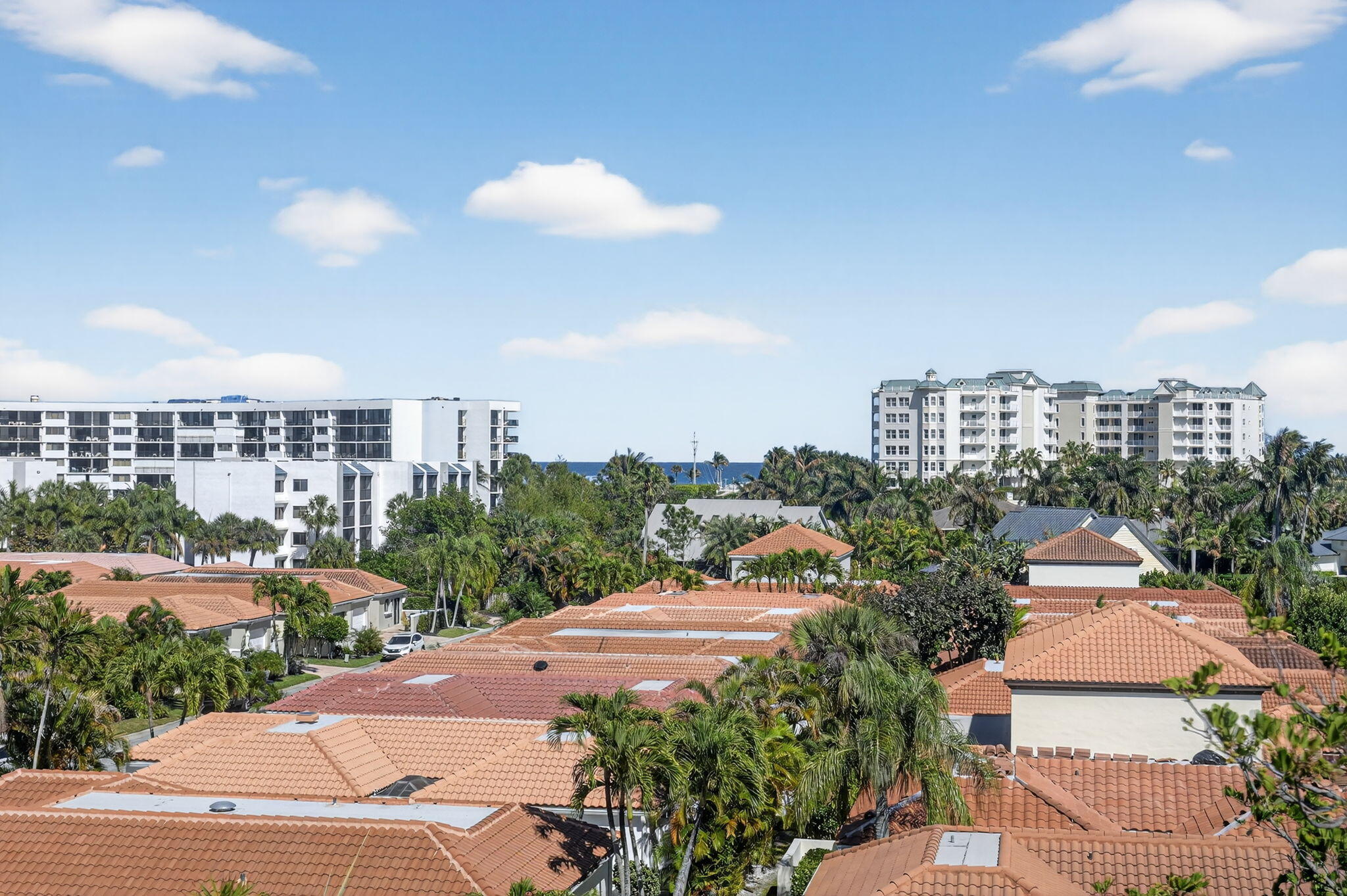 JUPITER OCEAN AND RACQUET CLUB - Residential