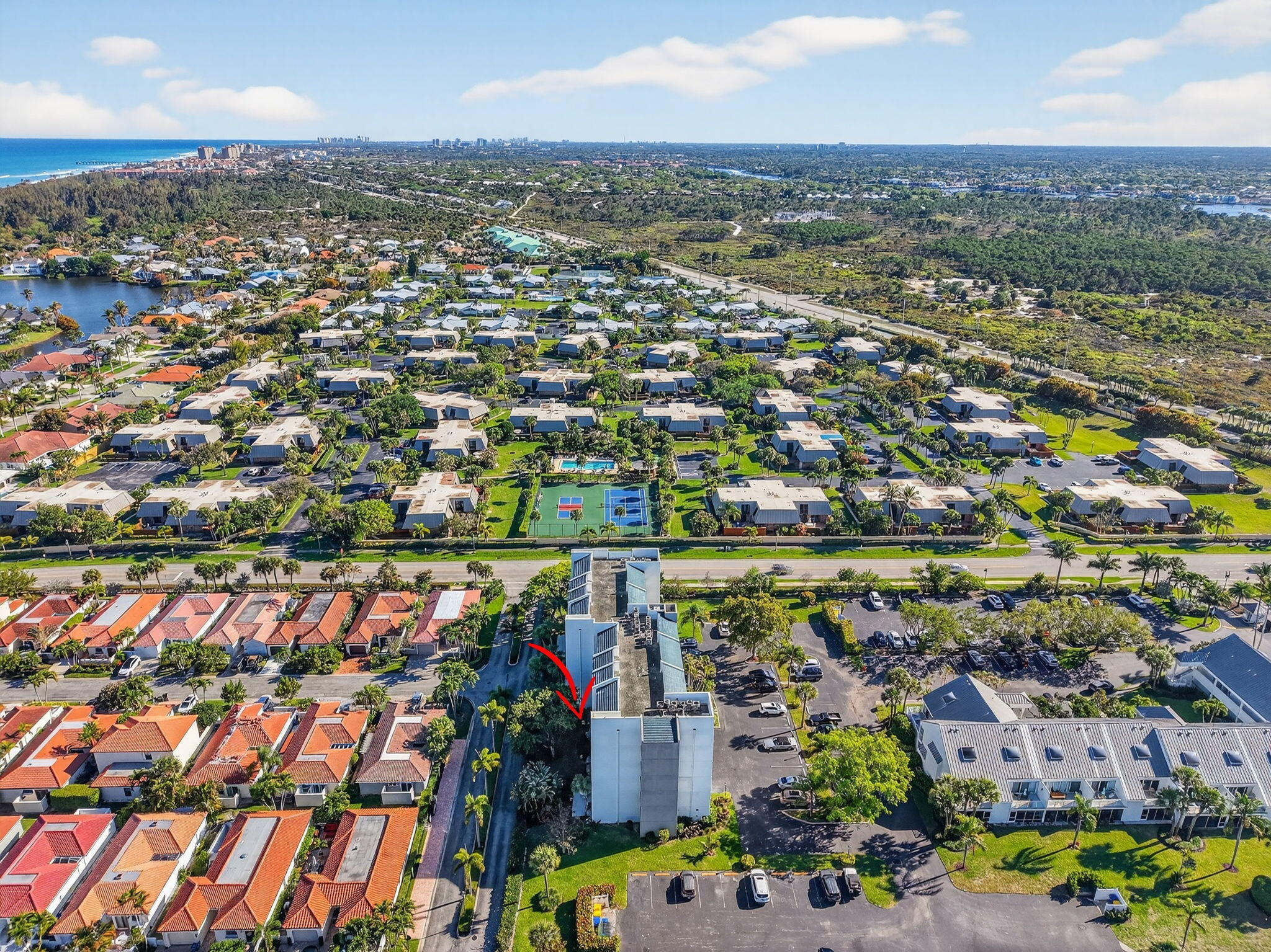JUPITER OCEAN AND RACQUET CLUB - Residential