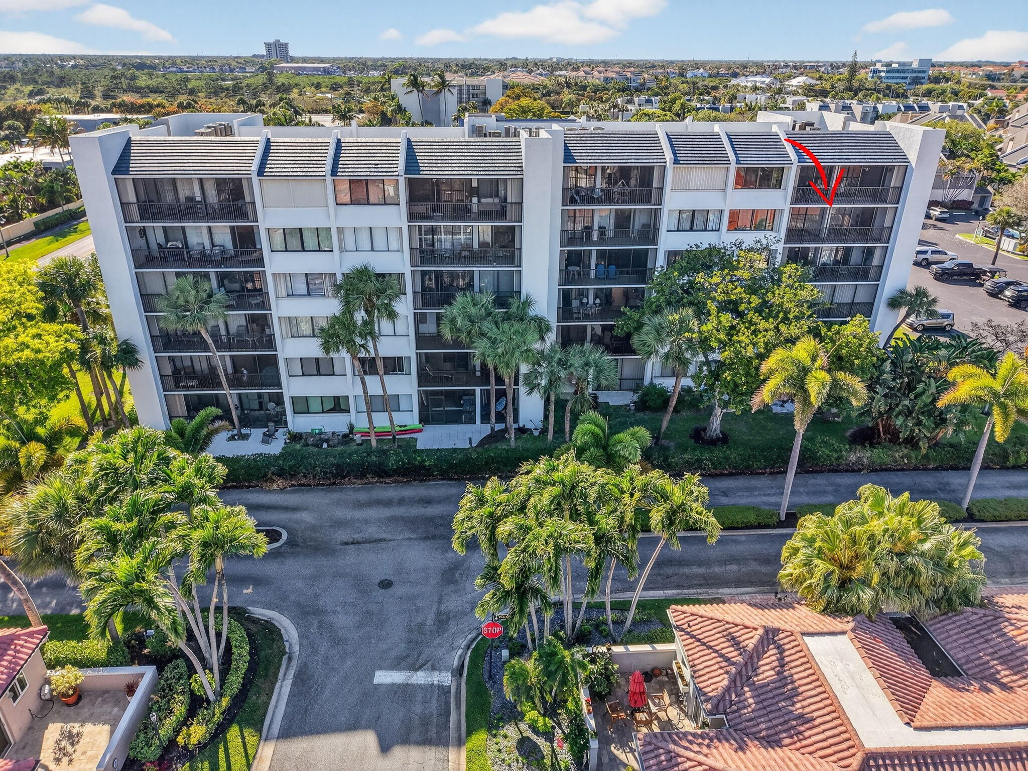 JUPITER OCEAN AND RACQUET CLUB - Residential
