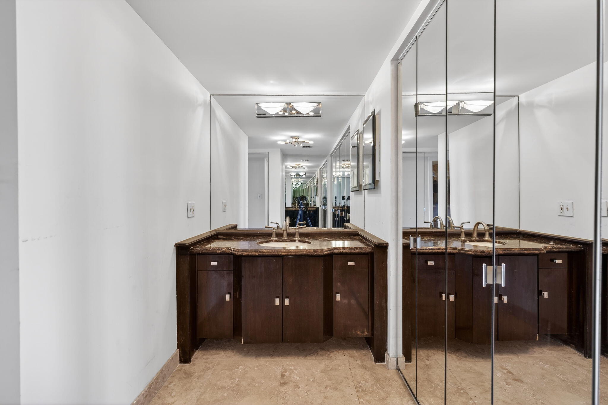 JUPITER OCEAN AND RACQUET CLUB - Residential