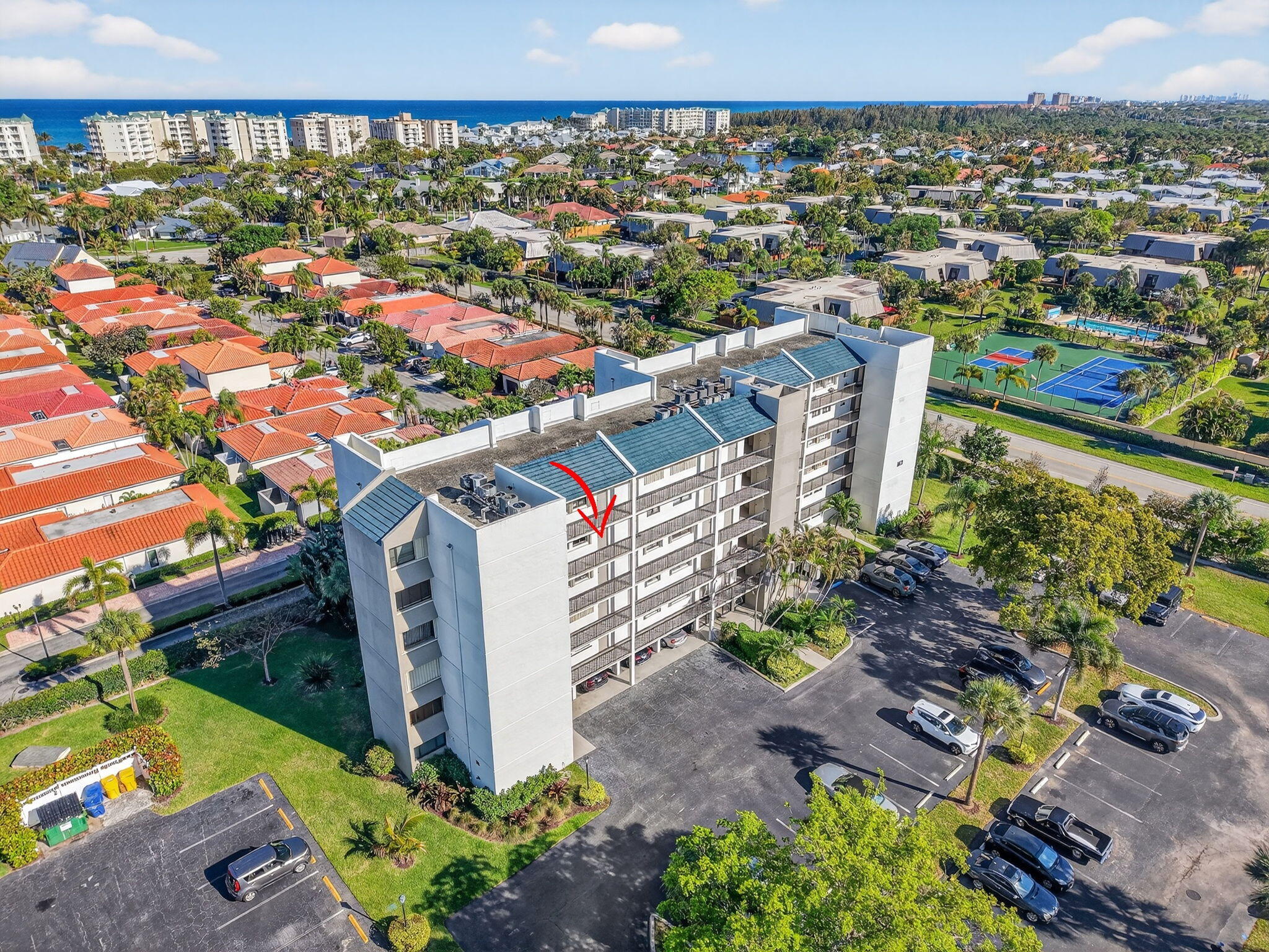 JUPITER OCEAN AND RACQUET CLUB - Residential
