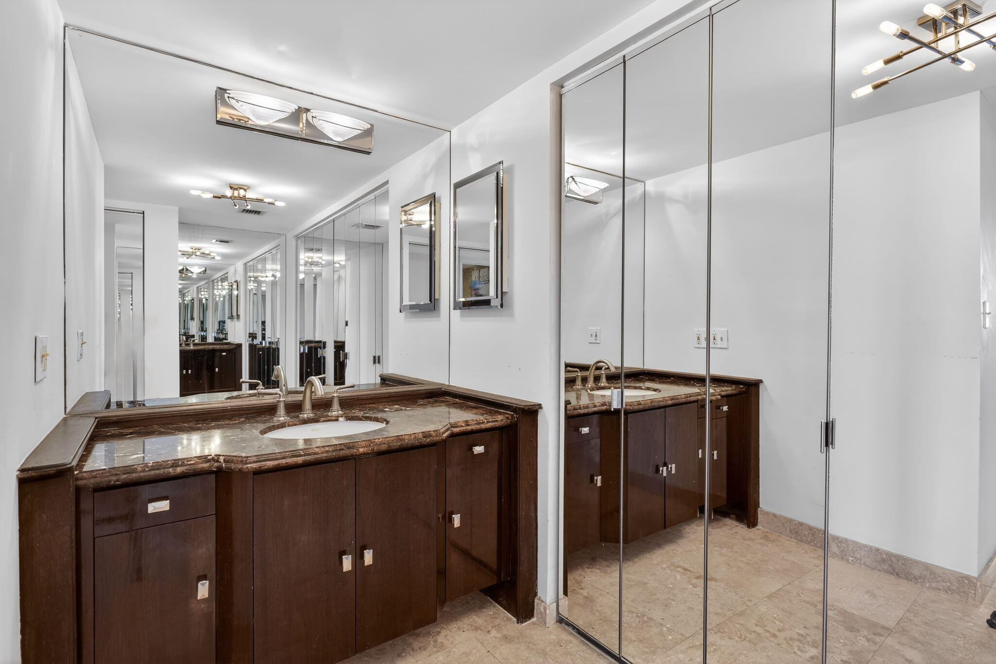 JUPITER OCEAN AND RACQUET CLUB - Residential