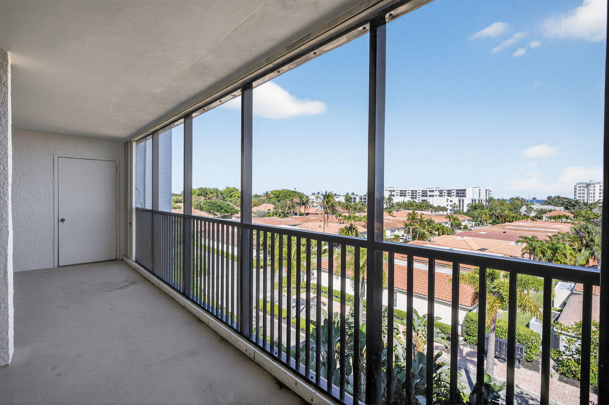 JUPITER OCEAN AND RACQUET CLUB - Residential