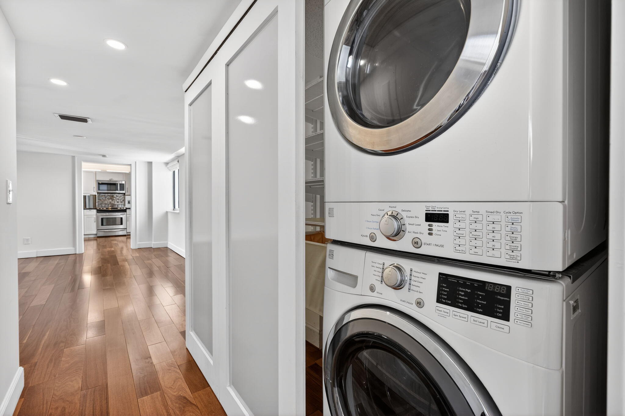 JUPITER OCEAN AND RACQUET CLUB - Residential