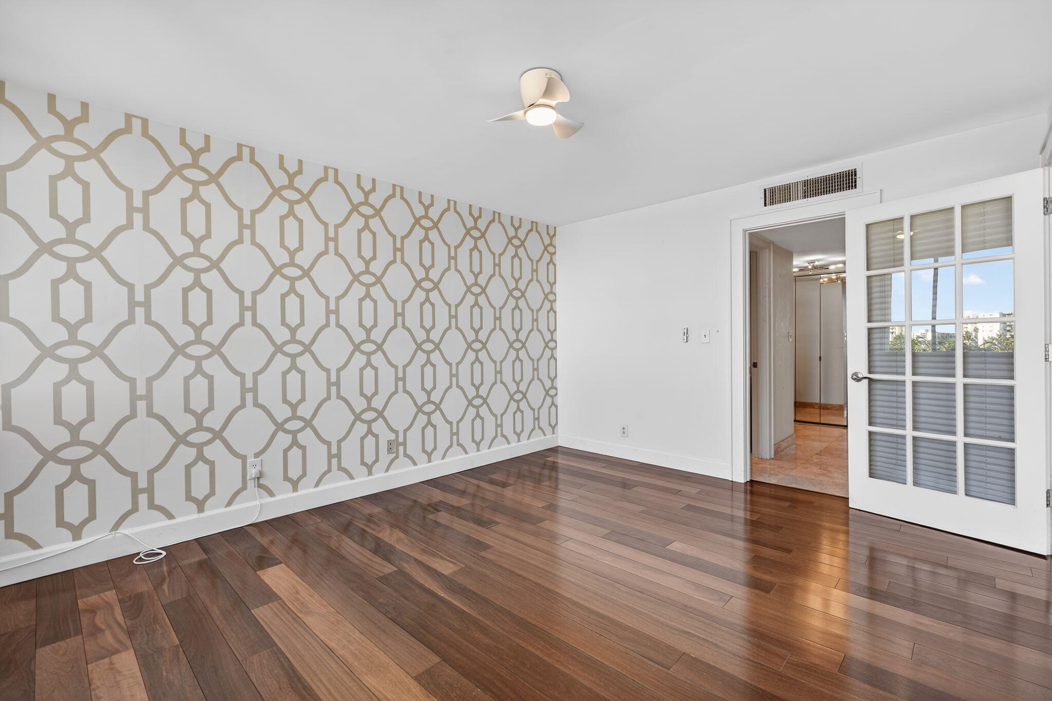 JUPITER OCEAN AND RACQUET CLUB - Residential