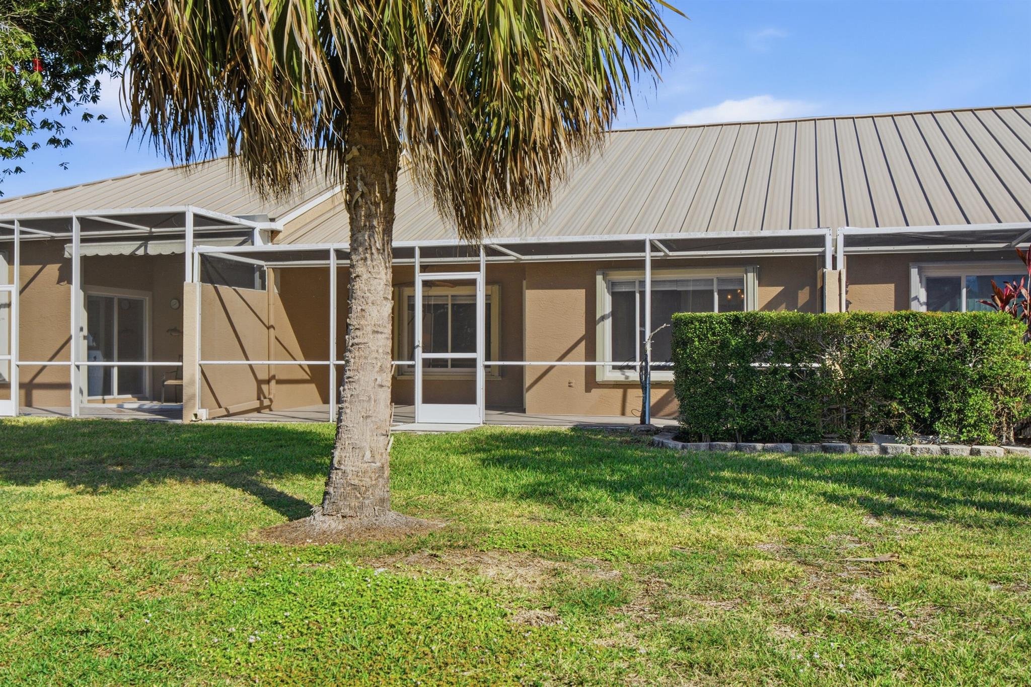 JENSEN BEACH GOLF AND COU - Residential