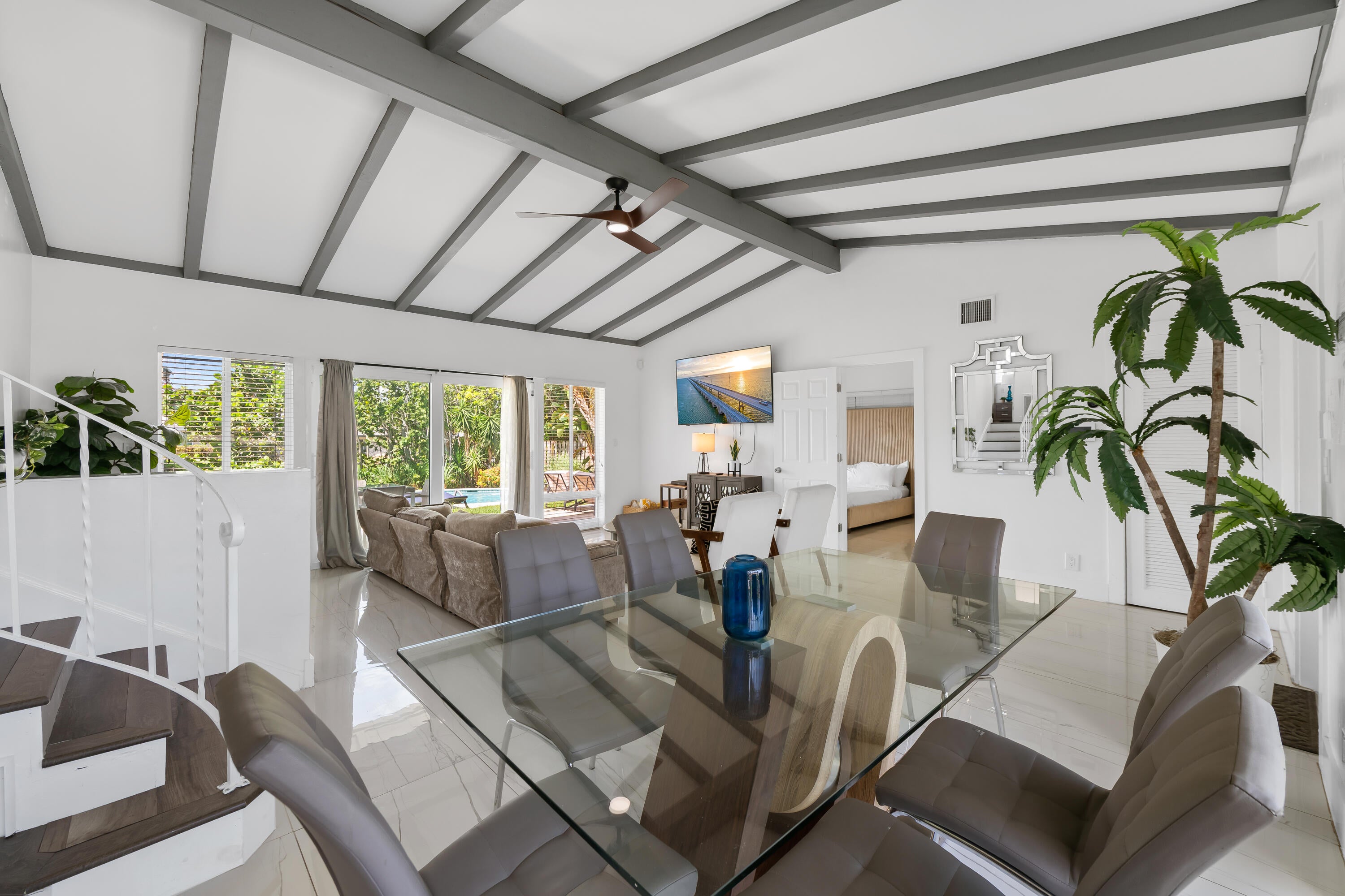 2531 KEY LARGO Lane