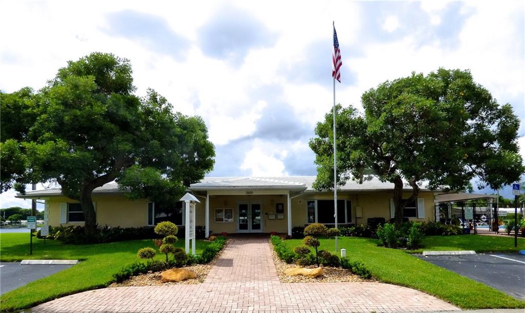 TAMARAC LAKES NORTH - Residential