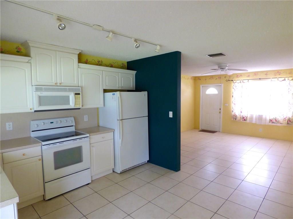 TAMARAC LAKES NORTH - Residential