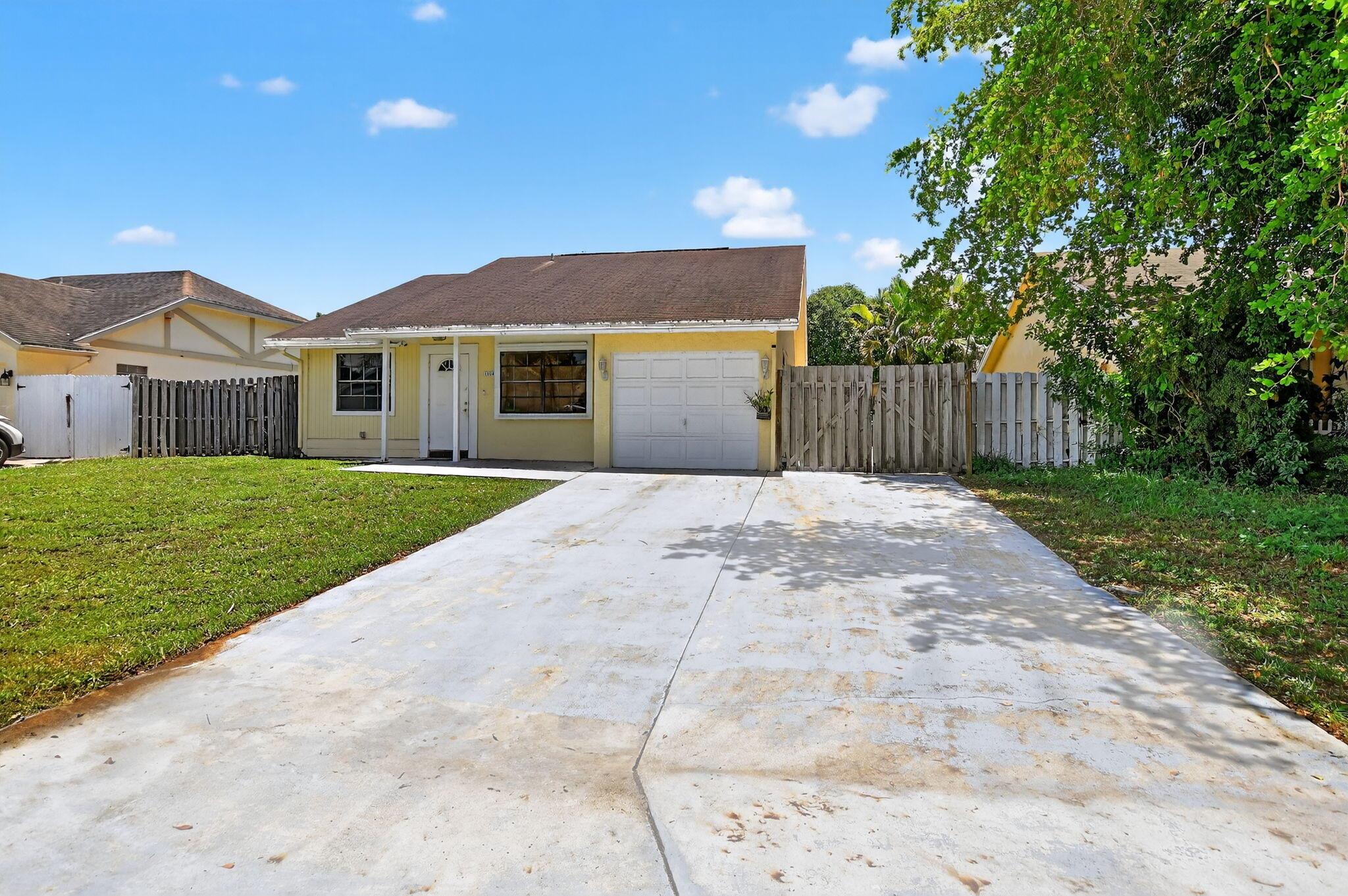 10548 Boca Entrada Boulevard, Boca Raton, FL, 33428/$375,000 4 10548 Boca Entrada Boulevard