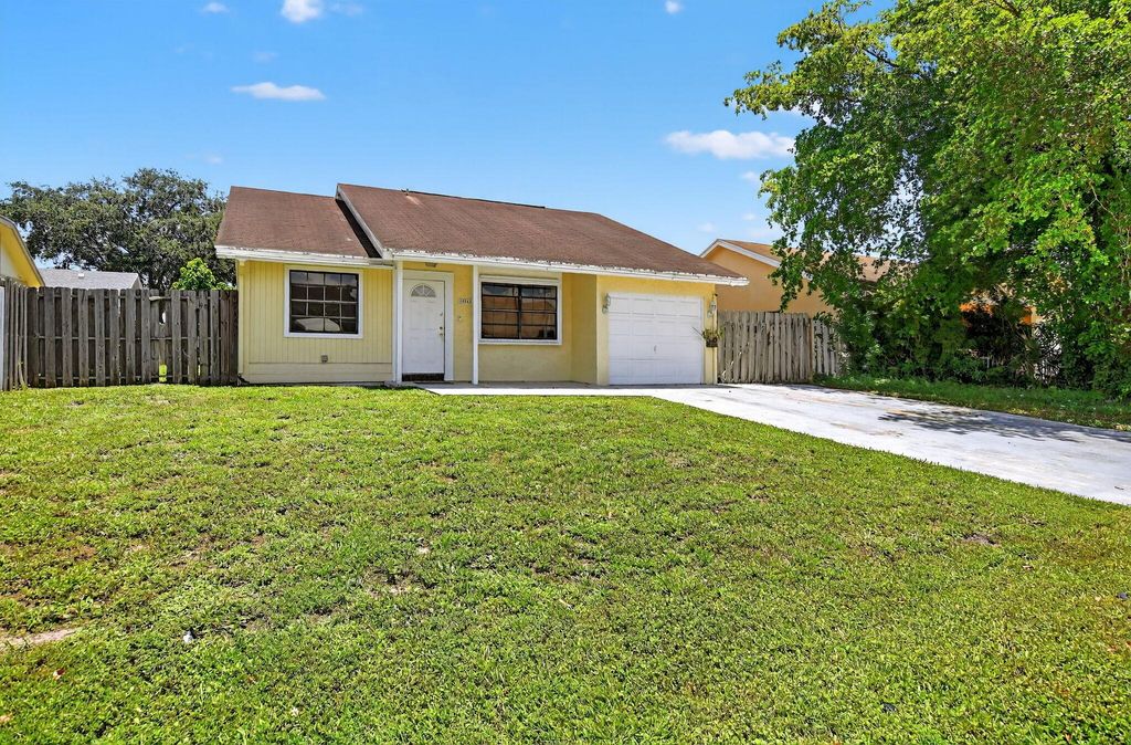 Photo of 10548 Boca Entrada Boulevard, Boca Raton, FL 33428 (MLS # R11108831)