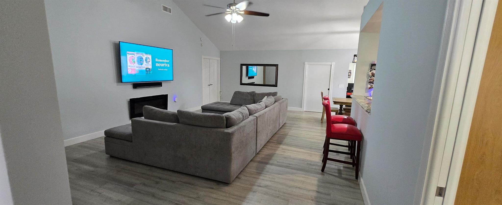 2285 Saratoga Lane