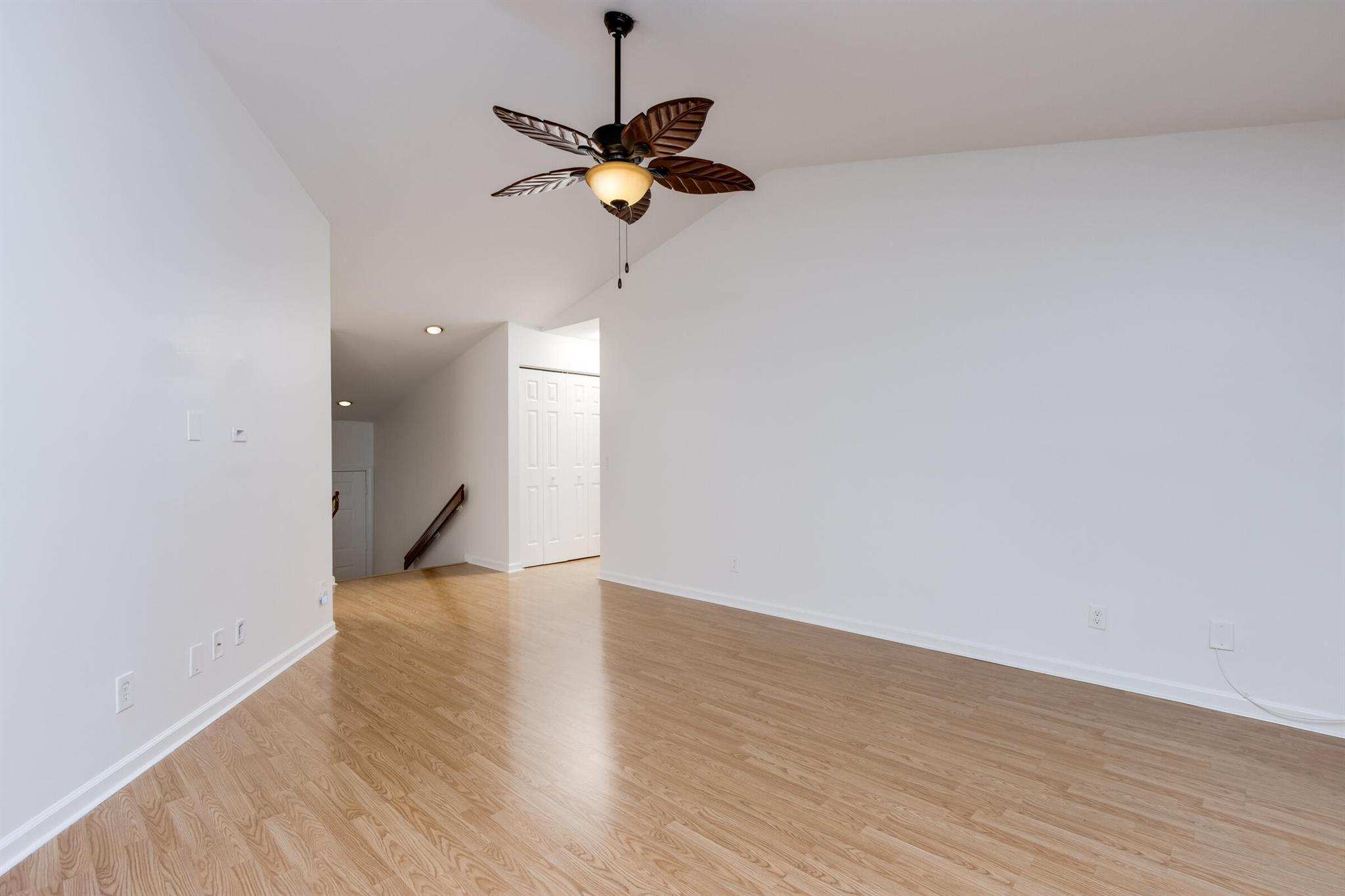 5740 Coach House Circle G